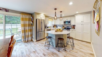 2 Orrison St, Worcester, MA 01609 - photo 6