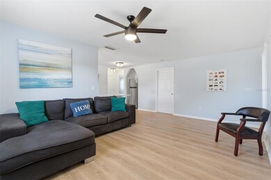 2227 Montclair Dr, Sarasota, FL 34231 - photo 7