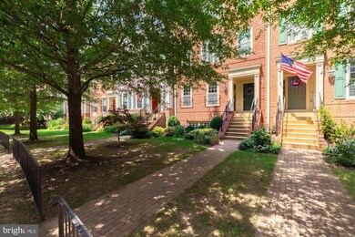 717 Massey Ln unit A, Alexandria, VA 22314 - photo 2