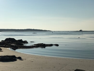 106 Beach Hill Rd, New Castle, NH 03854 - photo 3