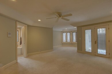 5426 Forest Bend Dr SE Ada MI-large-024-