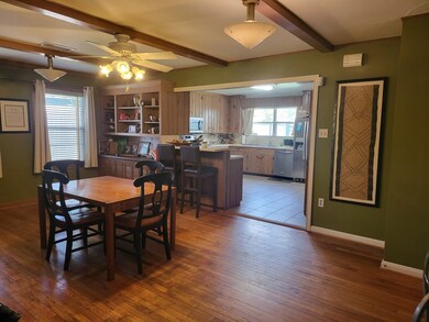 826 Curtin St, Houston, TX 77018 - photo 5