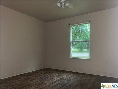 200 Avenue F unit 1, Moody, TX 76557 - photo 5