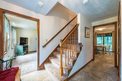 3 Gaskill Cir, Hopedale, MA 01747 - photo 5