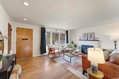 355 W La Salle Dr, Murray, UT 84123 - photo 3