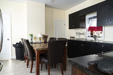 27 Laurel St, Roxbury, MA 02119 - photo 4