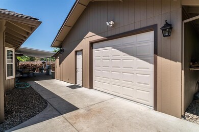 2715 Roberts Rd, Medford, OR 97504 - photo 7