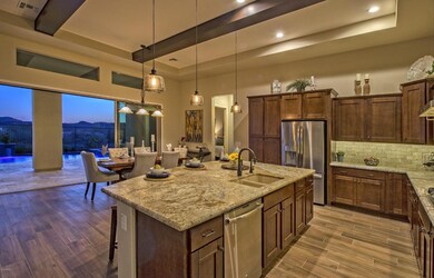 018_Spectacular Gourmet Kitchen