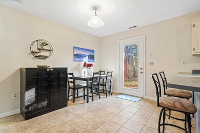 7A Kingston Way unit A, Hudson, NH 03051 - photo 4