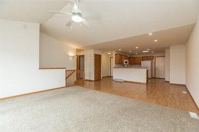 3617 Banar Dr SW, Cedar Rapids, IA 52404 - photo 6