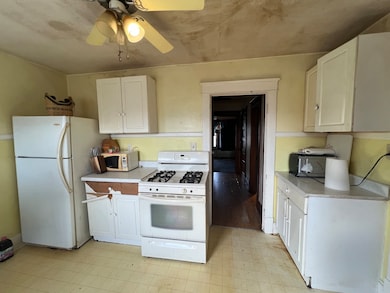 5023 23rd Ave, Kenosha, WI 53140 - photo 6