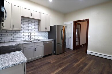 1039 Main ST Kitchen