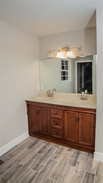 103 Hilltop Dr, Shelbyville, TN 37160 - photo 5