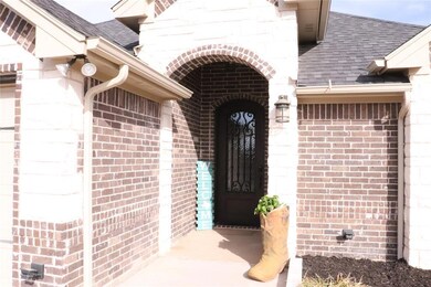 235 Jacinth Ln, Granbury, TX 76049 - photo 4