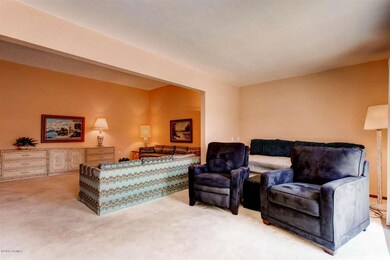 10883 W Emerald Dr, Sun City, AZ 85351 - photo 7