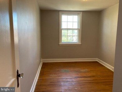 1111 Tremont Dr, Glenolden, PA 19036 - photo 7