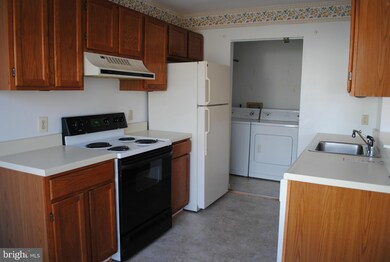 11160 Hamlet Ct, Fredericksburg, VA 22407 - photo 4