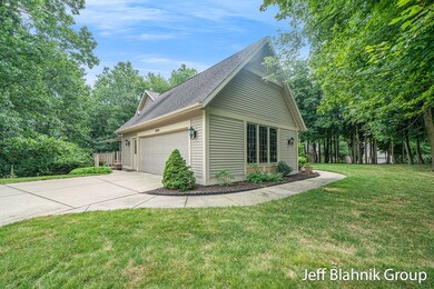 1869 Trillium Circle NW