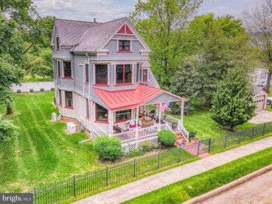 215 Walnut St, Beverly, NJ 08010 - photo 4