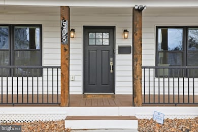 506 Pinewood Rd, Rockville, MD 20850 - photo 5