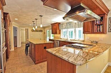 35 Arlene Dr, Wrentham, MA 02093 - photo 5