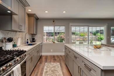 2290 Bigelow Ave Simi Valley-large-005-0