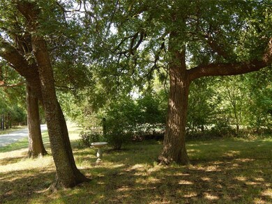 1485 Elmridge Rd, Denison, TX 75020 - photo 2