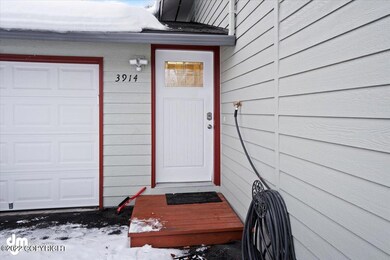 02-Front Exterior_KC_04418