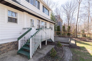 1562 Compton Rd, Cleveland, OH 44118 - photo 3