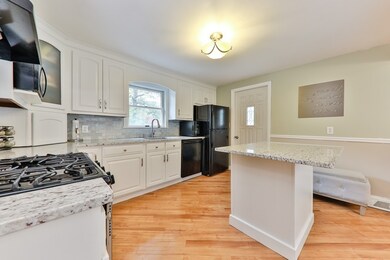 573 Common St, Walpole, MA 02081 - photo 4
