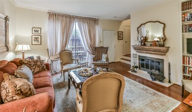 1201 Mcduffie St unit 196, Houston, TX 77019 - photo 2