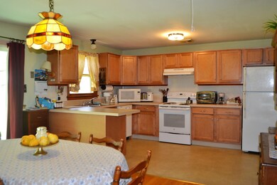 769 Mohawk Trail, Stroudsburg, PA 18360 - photo 5