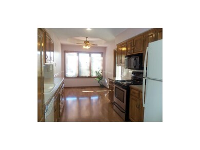 Kitchen Appliances Stay!