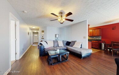 7033-Shutesbury-Cir-_021