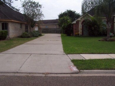 509 W 14th St, Weslaco, TX 78596 - photo 2