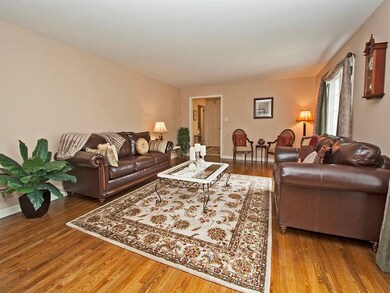 Delightful, warm living room made for enjoyment.Pl
