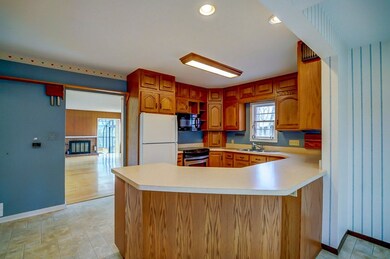 2657 Fitchrona Rd, Verona, WI 53593 - photo 6