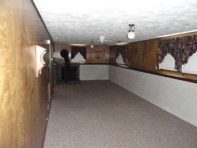 340 E Benton St, Oswego, IL 60543 - photo 2