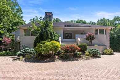 1700 Waverly St-01