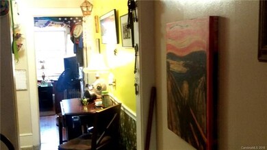 Looking from living room into kitchen/breakfast ar
