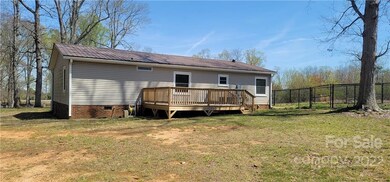 109 Mcallister Rd, Statesville, NC 28625 - photo 3
