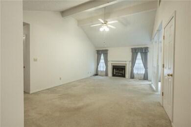 6424 E Orchard Dr, Edinburgh, IN 46124 - photo 6