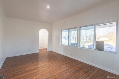 12739 Hamburg St, Detroit, MI 48205 - photo 6