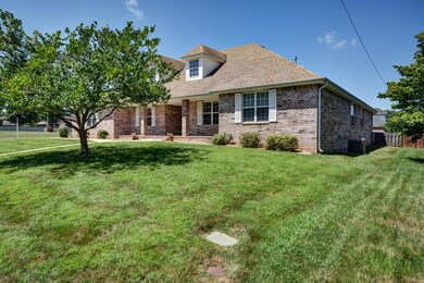 603 N Persimmon Dr-3