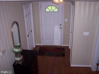 8007 Hillcrest Dr, Manassas, VA 20111 - photo 3