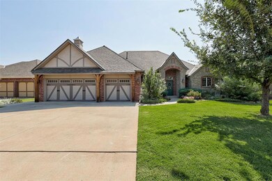 19824 Crest Ridge Dr, Edmond, OK 73012 - photo 2