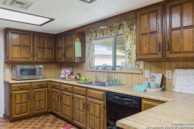 17110 Low Rd, Helotes, TX 78023 - photo 7