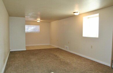 927 Addison St, Klamath Falls, OR 97601 - photo 5