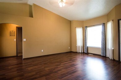 808 S Chestnut St, Nampa, ID 83686 - photo 3