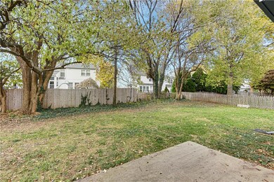 8406 Mullen Rd, Lenexa, KS 66215 - photo 5